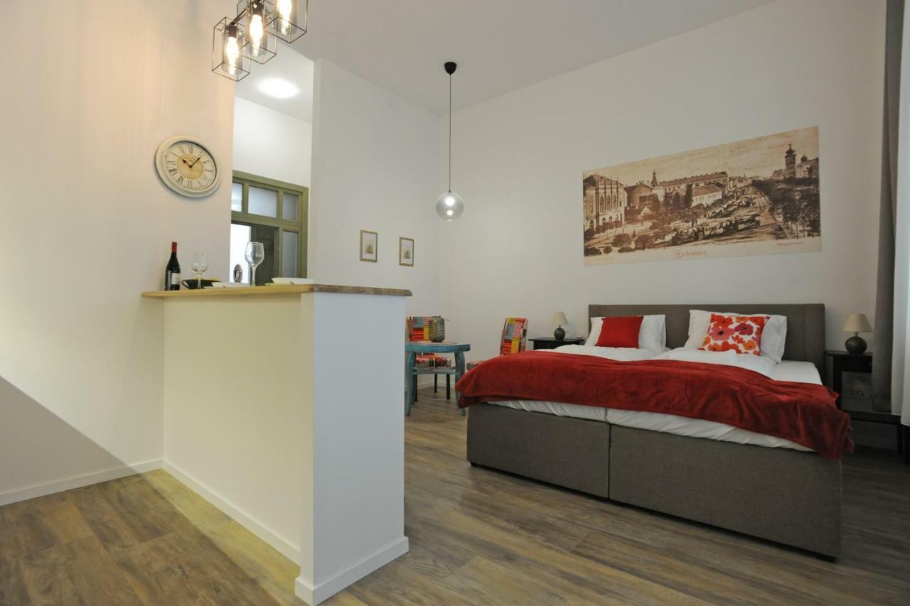 M37 Apartman Ντέμπρετσεν Εξωτερικό φωτογραφία