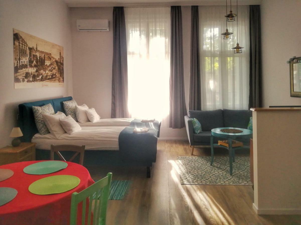 M37 Apartman Ντέμπρετσεν Εξωτερικό φωτογραφία
